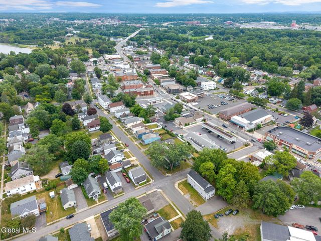 7 Center Street, Scotia, NY 12302