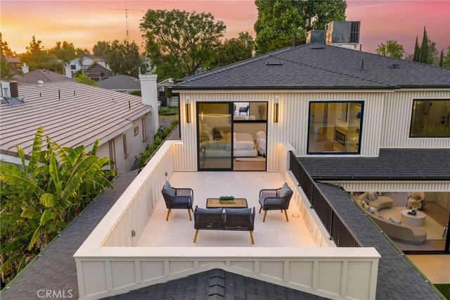16728 Morrison Street, Encino, CA 91436