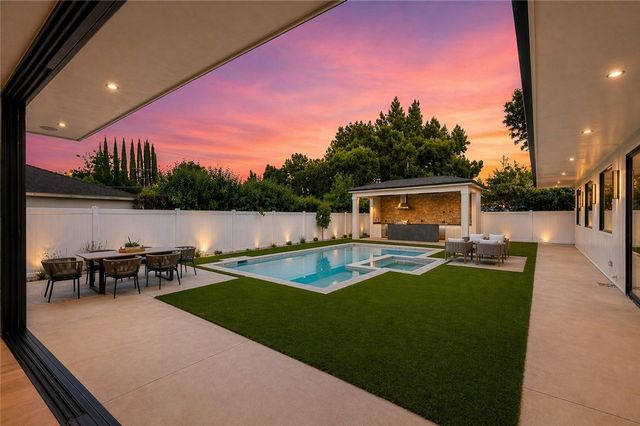 16728 Morrison Street, Encino, CA 91436