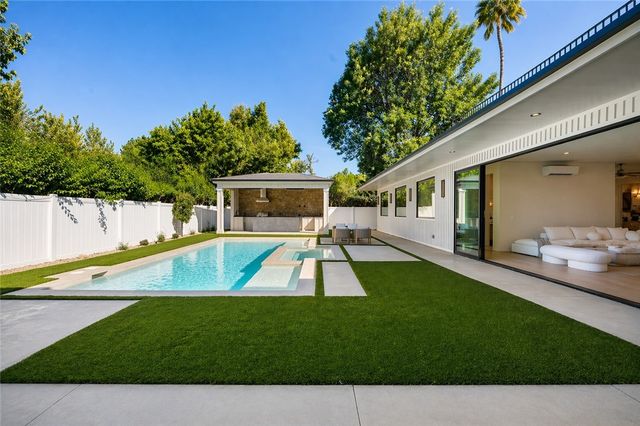 16728 Morrison Street, Encino, CA 91436