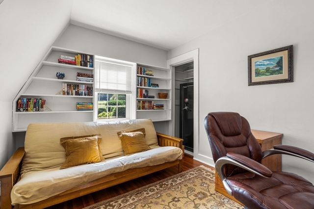 36 Cross St, Topsfield, MA 01983