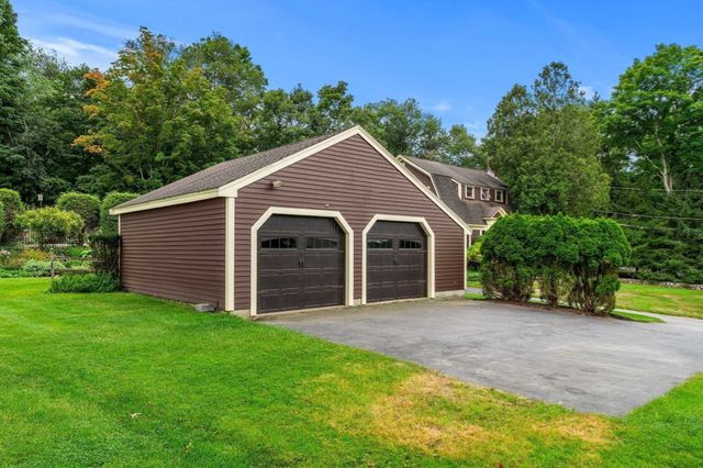 36 Cross St, Topsfield, MA 01983
