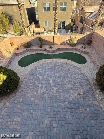 7042 Azure Beach Street, Las Vegas, NV 89148