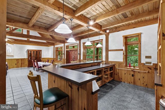 8215 OAK CREST DR, King George, VA 22485