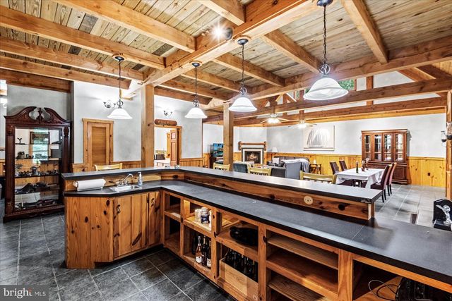 8215 OAK CREST DR, King George, VA 22485