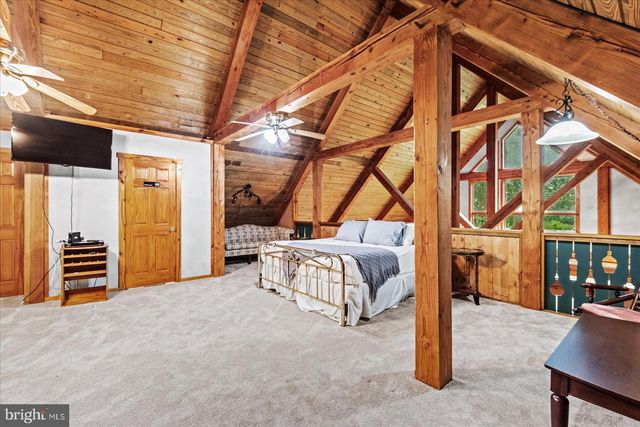 8215 OAK CREST DR, King George, VA 22485