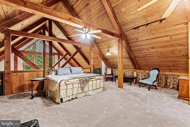 8215 OAK CREST DR, King George, VA 22485