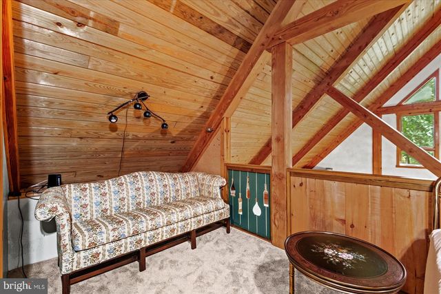 8215 OAK CREST DR, King George, VA 22485