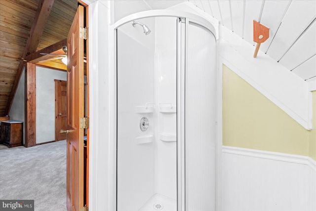 8215 OAK CREST DR, King George, VA 22485