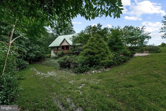 8215 OAK CREST DR, King George, VA 22485