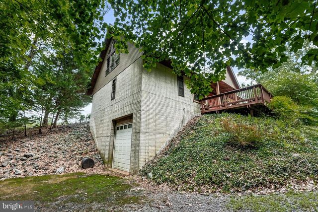 8215 OAK CREST DR, King George, VA 22485