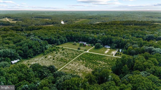 8215 OAK CREST DR, King George, VA 22485