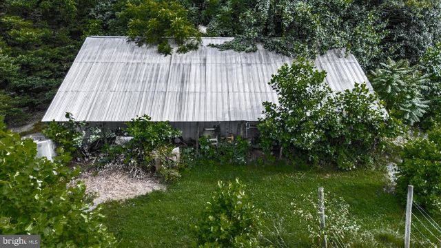 8215 OAK CREST DR, King George, VA 22485