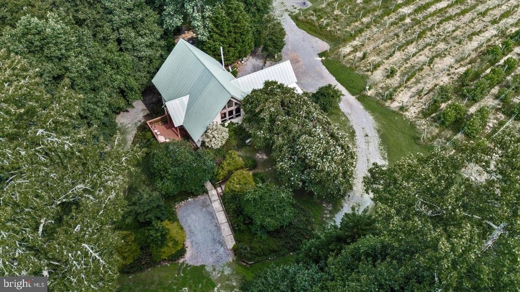 8215 OAK CREST DR, King George, VA 22485