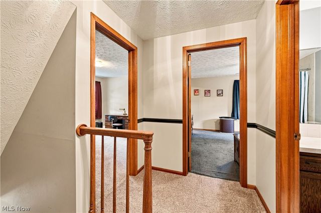 1364 Stonington Road NW, North Canton, OH 44720