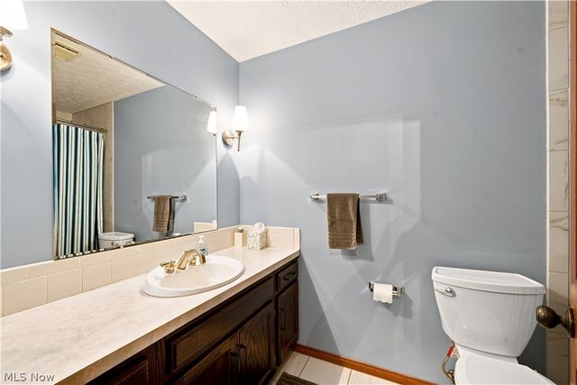 1364 Stonington Road NW, North Canton, OH 44720