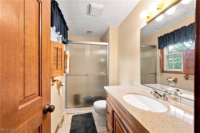 1364 Stonington Road NW, North Canton, OH 44720