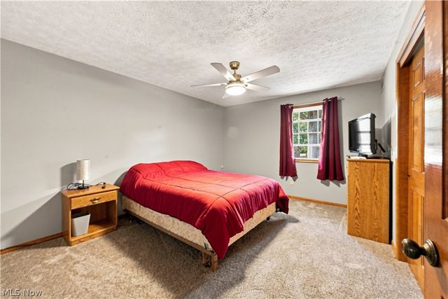 1364 Stonington Road NW, North Canton, OH 44720