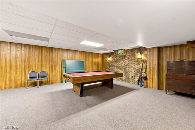 1364 Stonington Road NW, North Canton, OH 44720