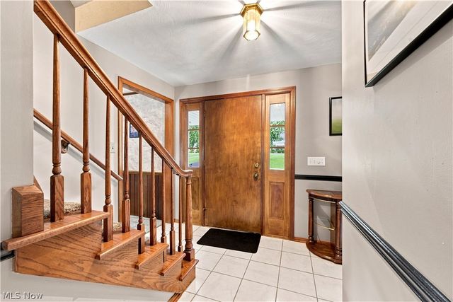 1364 Stonington Road NW, North Canton, OH 44720