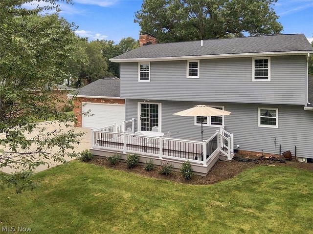 1364 Stonington Road NW, North Canton, OH 44720