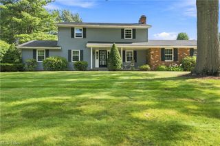 1364 Stonington Road NW, North Canton, OH 44720