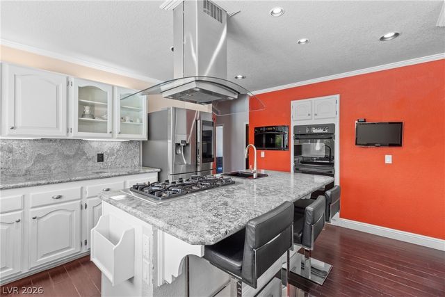 812 Trotter Circle, Las Vegas, NV 89107