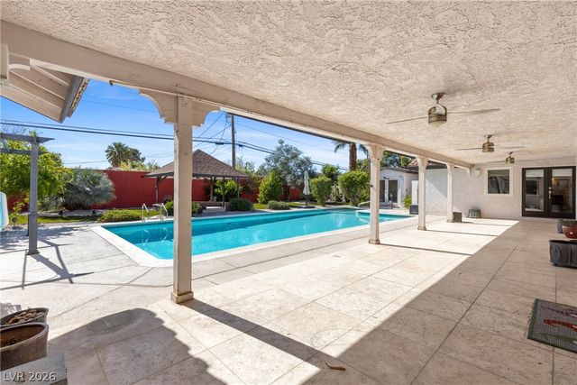 812 Trotter Circle, Las Vegas, NV 89107