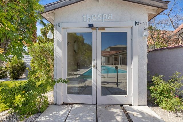 812 Trotter Circle, Las Vegas, NV 89107