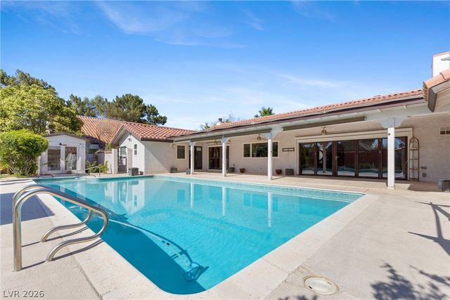 812 Trotter Circle, Las Vegas, NV 89107