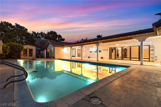 812 Trotter Circle, Las Vegas, NV 89107