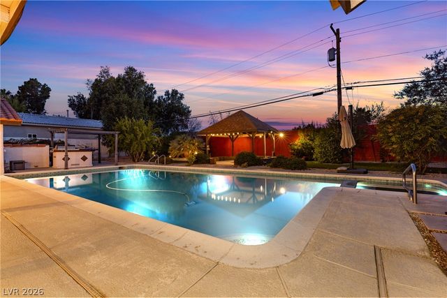 812 Trotter Circle, Las Vegas, NV 89107