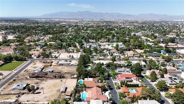 812 Trotter Circle, Las Vegas, NV 89107