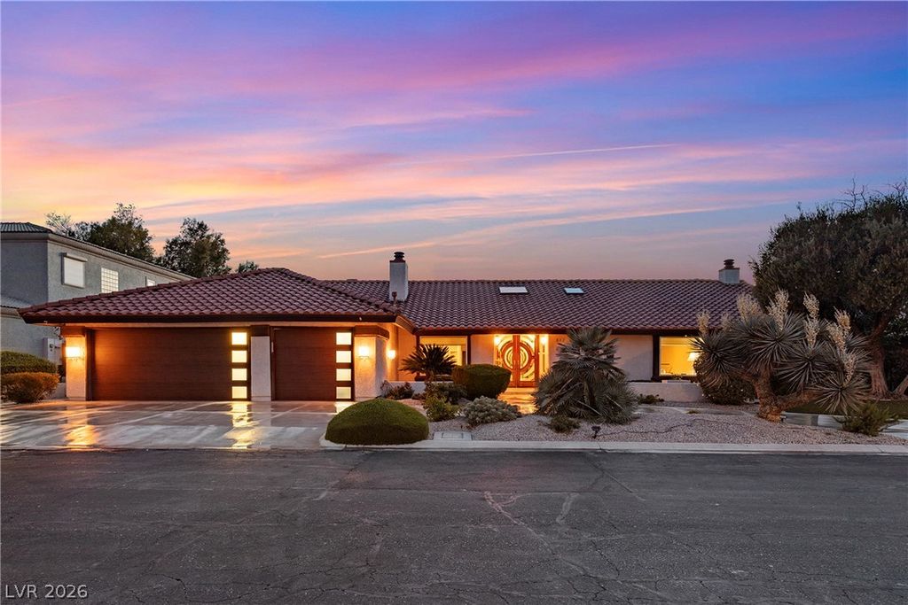 812 Trotter Circle, Las Vegas, NV 89107