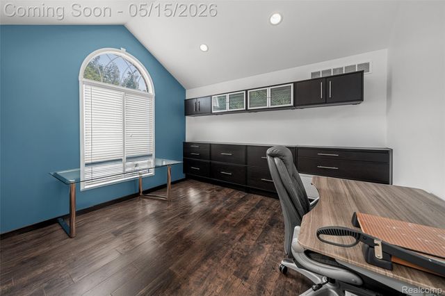 52455 Indian Summer Drive, Chesterfield Township, MI 48051