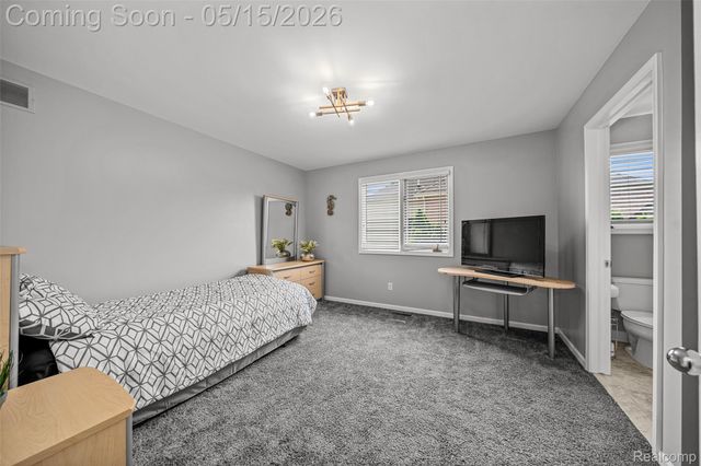 52455 Indian Summer Drive, Chesterfield Township, MI 48051