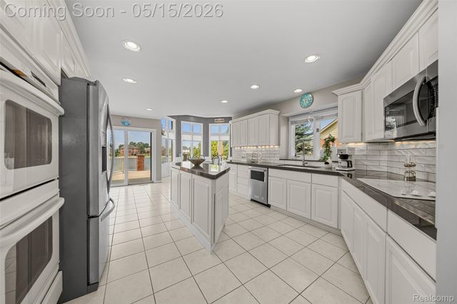 52455 Indian Summer Drive, Chesterfield Township, MI 48051
