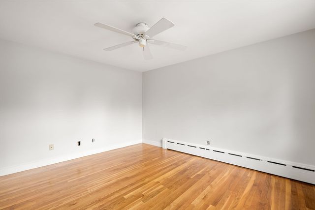 25 Lakeview Ave, Holbrook, MA 02343