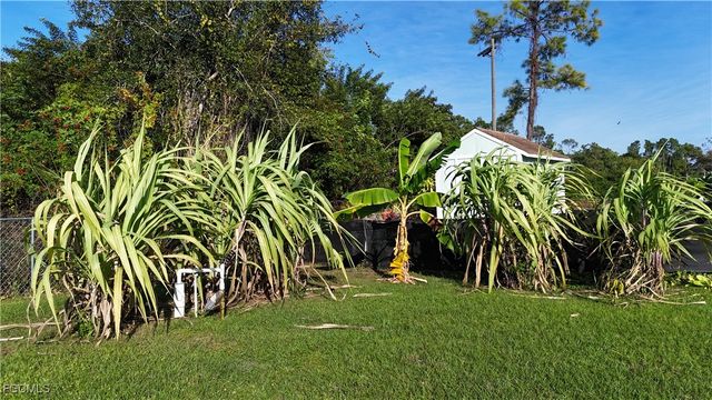 2806 15th ST W, Lehigh Acres, FL 33971