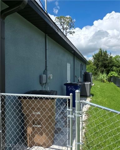 2806 15th ST W, Lehigh Acres, FL 33971