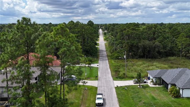 2806 15th ST W, Lehigh Acres, FL 33971