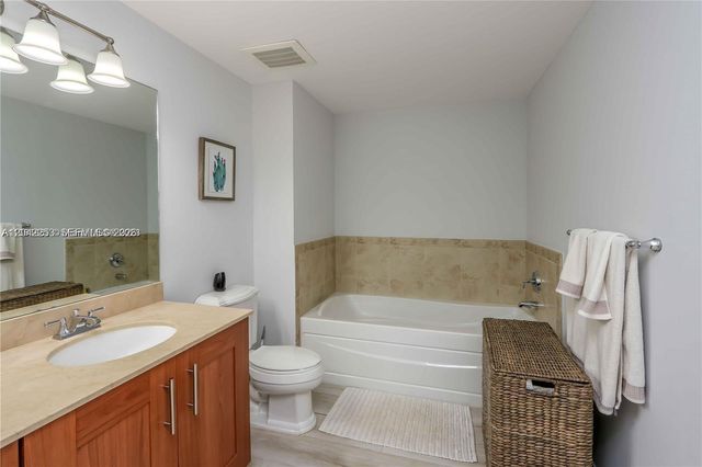 1300 Ponce De Leon Boulevard 500, Coral Gables, FL 33134