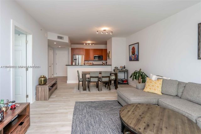 1300 Ponce De Leon Boulevard 500, Coral Gables, FL 33134