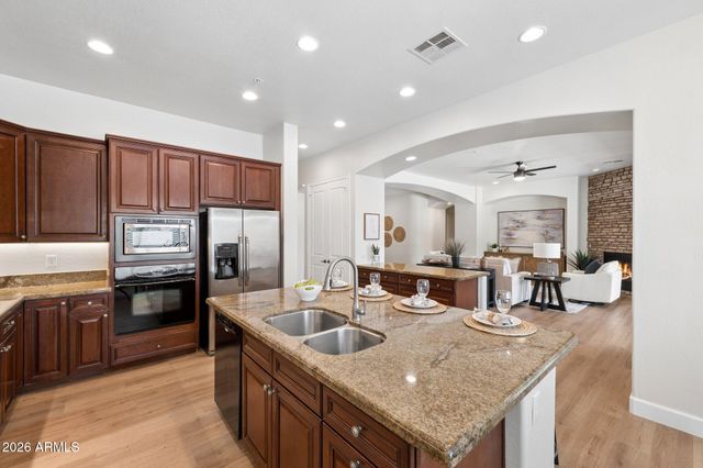 16195 W Glenrosa Avenue, Goodyear, AZ 85395