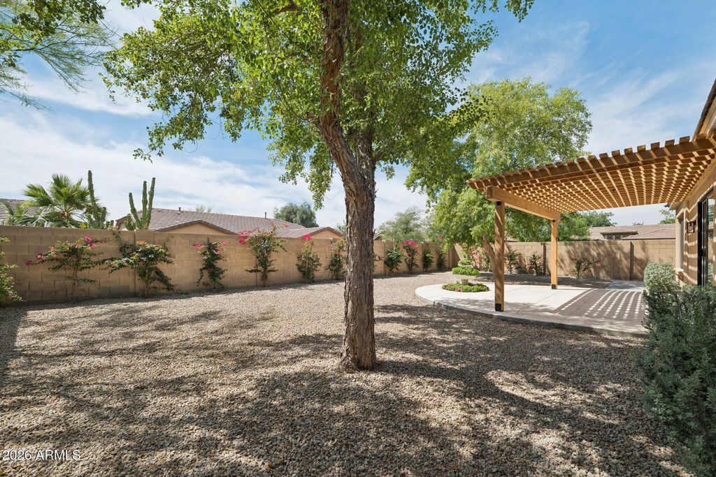 Image 38 of property listing at 16195 W Glenrosa Avenue, Goodyear, AZ 85395