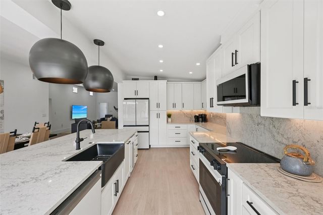 866 N SHORE DRIVE, Anna Maria, FL 34216