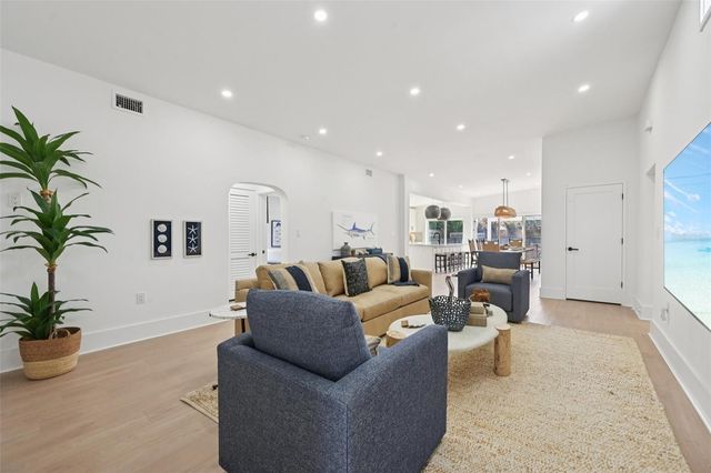 866 N SHORE DRIVE, Anna Maria, FL 34216