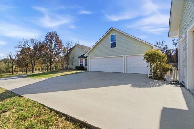 240 Johnson Bend Road, Weatherford, TX 76088