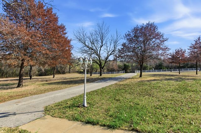 240 Johnson Bend Road, Weatherford, TX 76088