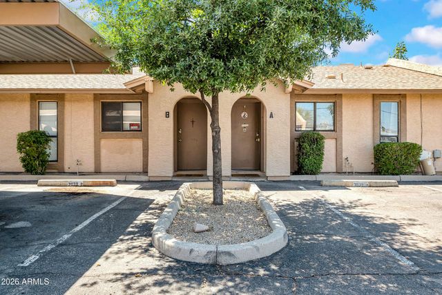 3027 E GRANDVIEW Road 1, Phoenix, AZ 85032